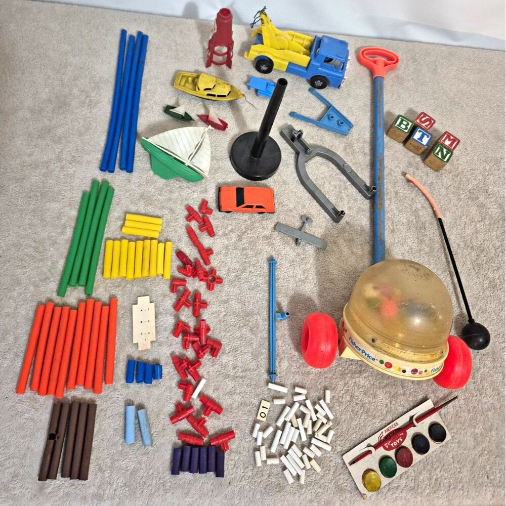 Vintage Toy Lot 1982 Tonka Gay INC. Toys Fisher Price Cars Boats Building Parts